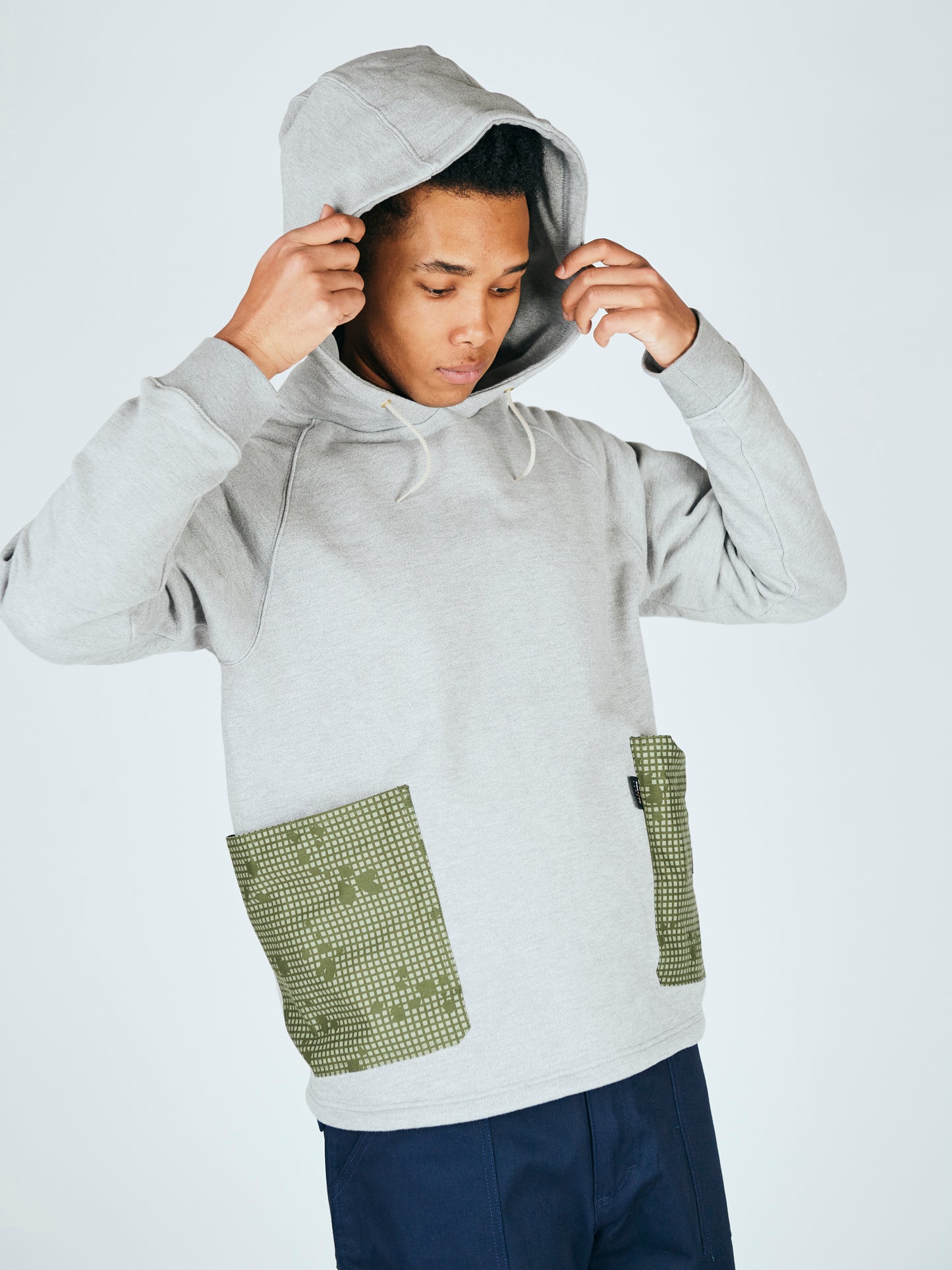 GUNG HO / RAGLAN PULL-HOODIE