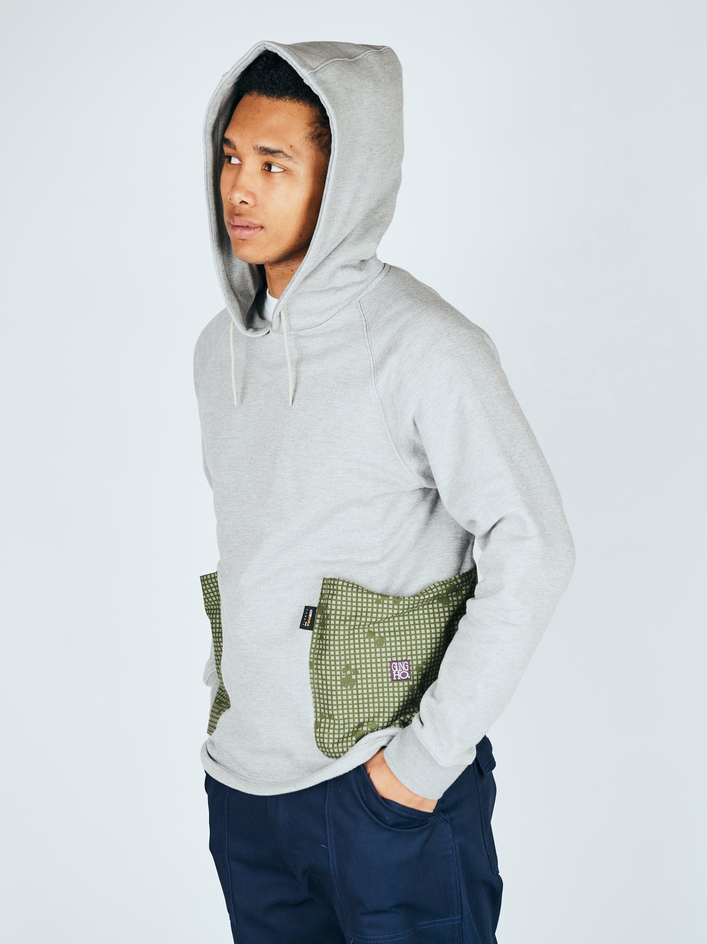 GUNG HO / RAGLAN PULL-HOODIE